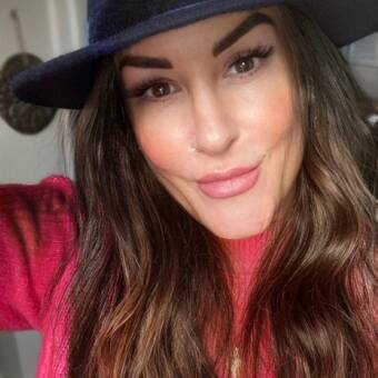 Аватарът на Claire