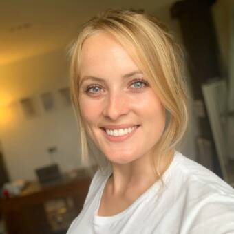 The avatar of Jennifer