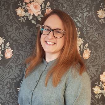 The avatar of Debbie