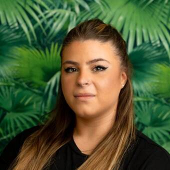 次のアバター： Cami