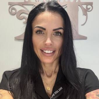 次のアバター： Allison