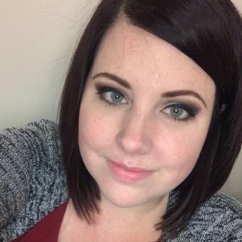 次のアバター： Sandra