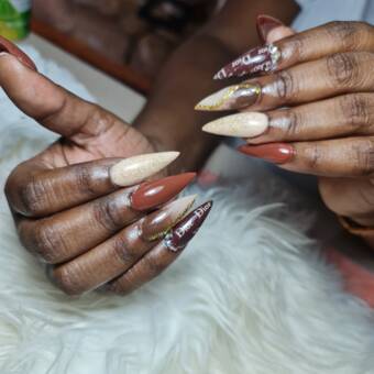 The avatar of Danielle