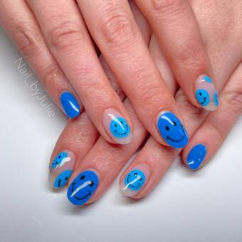 The avatar of Julie Narin🐝