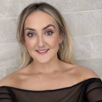 The avatar of Rebecca