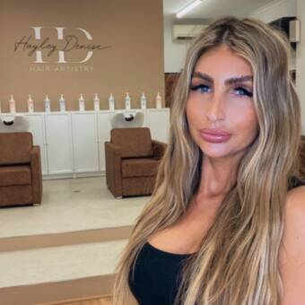 次のアバター： Hayley