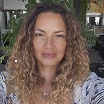 The avatar of Sandra -english-serbian