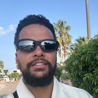 The avatar of Rossco