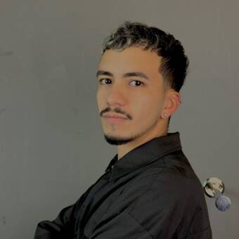 次のアバター： Bauti