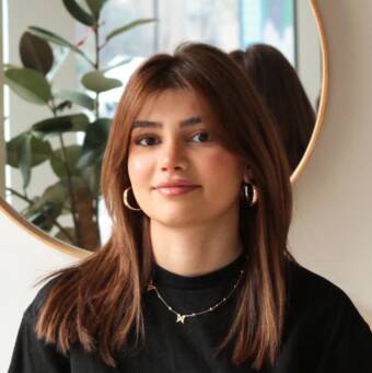 The avatar of Zehra (Assistant)