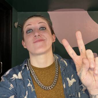 The avatar of Debbie