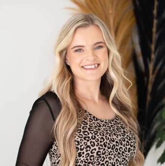 The avatar of Loretta