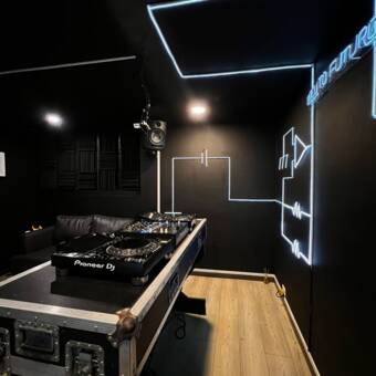 The avatar of SALA 1 CIRCUITO FUTURO