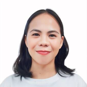 The avatar of Stephanie