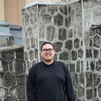 الصورة الرمزية لـ Tony