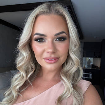 The avatar of Ashlee