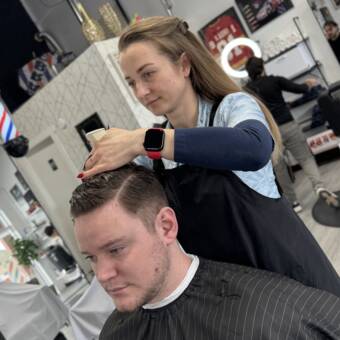 De avatar van Antonina - Advanced Barber/Stylist