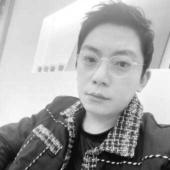 JAMES的头像