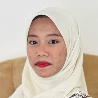 次のアバター： Nur