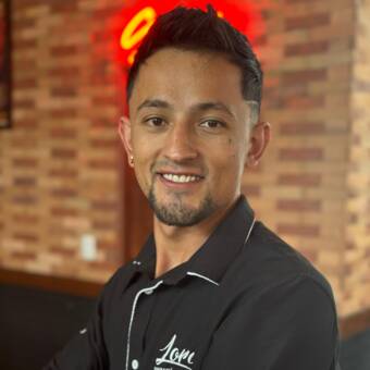 的化身 Eduardo Andres Vaca