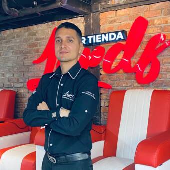 The avatar of Ernis Ochoa