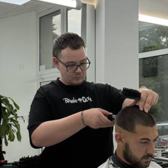 的化身 Тодор