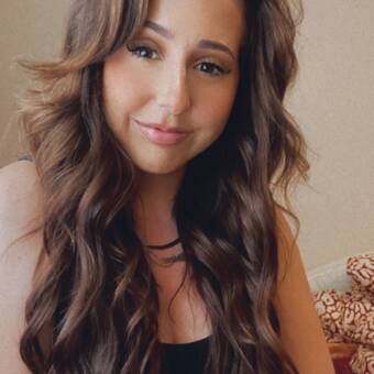 The avatar of Stephanie