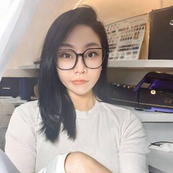 The avatar of Crystal