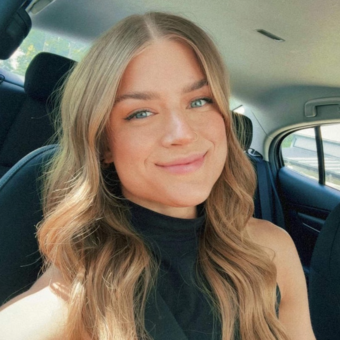 The avatar of Andrea