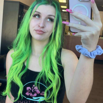 次のアバター： Addison