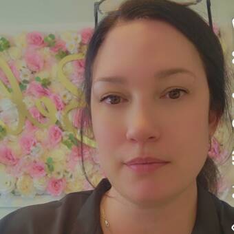 The avatar of Theresa