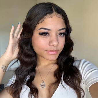 The avatar of Larah Julia