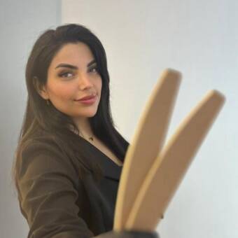 Henkilön Tahoura avatar