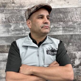 The avatar of Alvaro