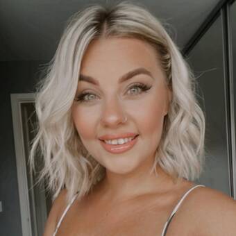 The avatar of Charlotte