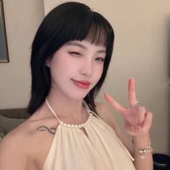 The avatar of Linh