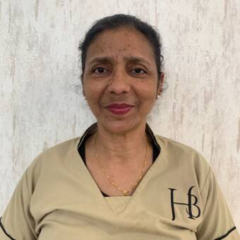 الصورة الرمزية لـ Banu