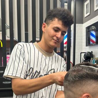 次のアバター： Koussay