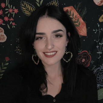 The avatar of Nicole