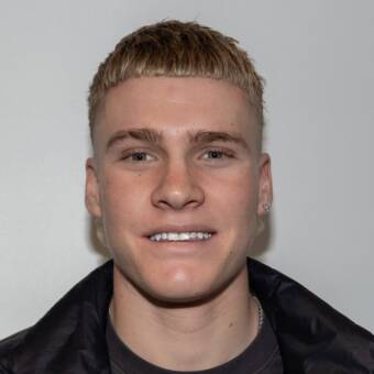 الصورة الرمزية لـ Fletcher