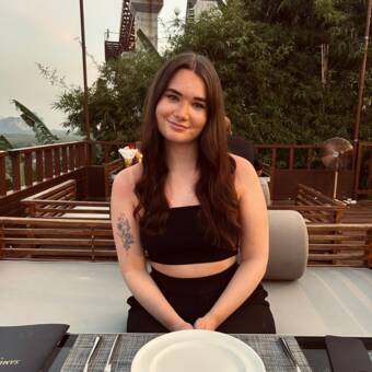 The avatar of Lizzie