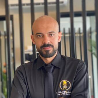 的化身 العربي فايز