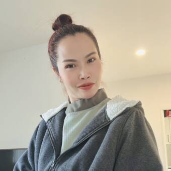 Hình đại diện của Bee