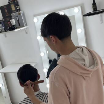 الصورة الرمزية لـ LUCAS