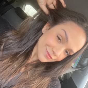 The avatar of Luana