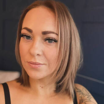 الصورة الرمزية لـ Hannah