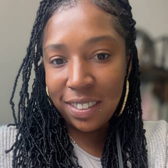 Henkilön Akilah avatar