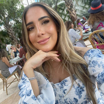 The avatar of Amanda