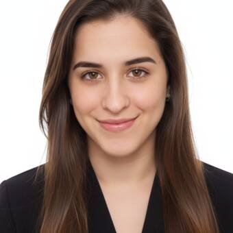 次のアバター： IVETT