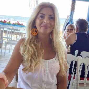 Henkilön Дениза avatar